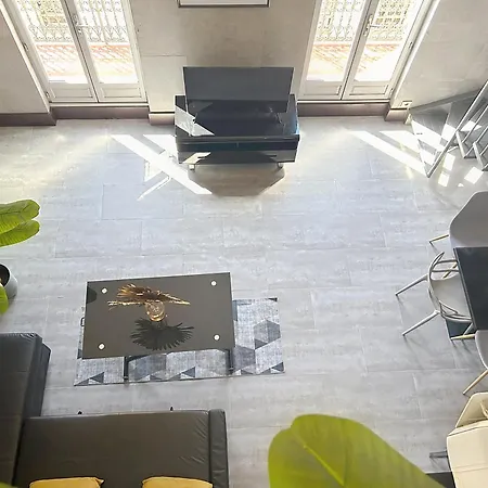 Apartment Hoche *